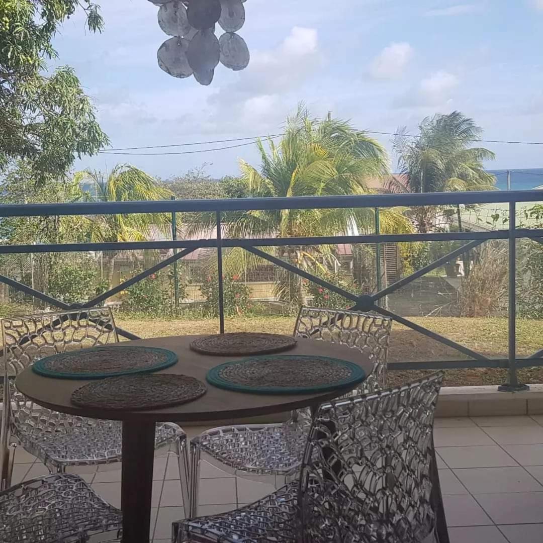 Ti Paillettes Calme vue mer et plage à 50 m Le Diamant Extérieur photo